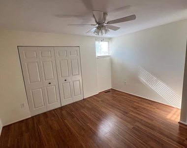 11225 Avalanche Way - Photo Thumbnail 16