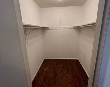 11225 Avalanche Way - Photo Thumbnail 10