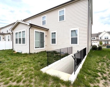 9875 Selkie Lane - Photo Thumbnail 2