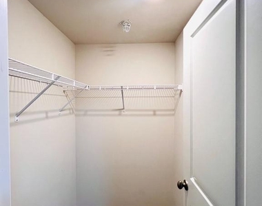 9875 Selkie Lane - Photo Thumbnail 16
