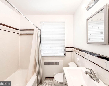8608 Chestnut Oak Road - Photo Thumbnail 14