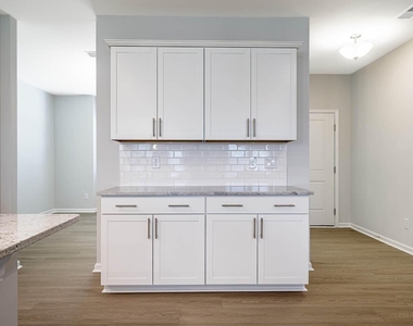 1400 Hollyview Avenue - Photo Thumbnail 17