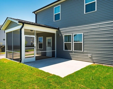 1400 Hollyview Avenue - Photo Thumbnail 4