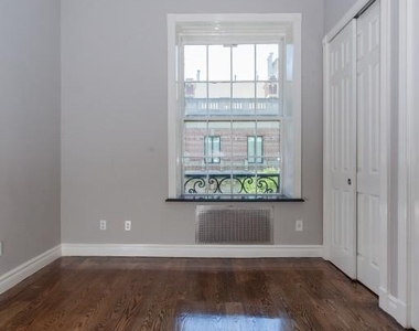 7 East 75th Street - Photo Thumbnail 5