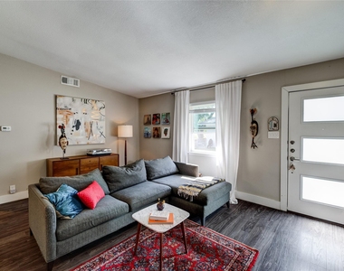 6306 Vioitha Dr - Photo Thumbnail 3
