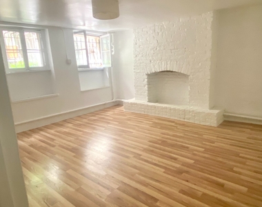 424 East 11th Street - Photo Thumbnail 1