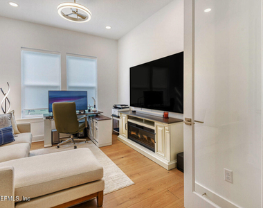 279 Bismarck Palm Road - Photo Thumbnail 19