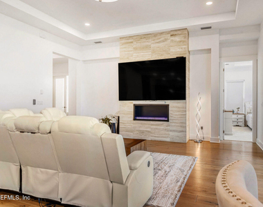 279 Bismarck Palm Road - Photo Thumbnail 8