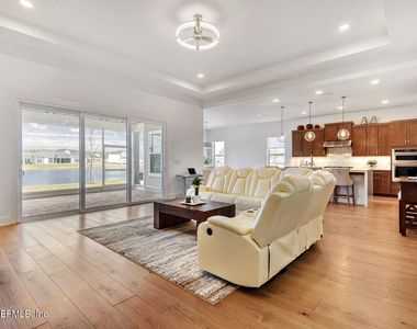279 Bismarck Palm Road - Photo Thumbnail 9