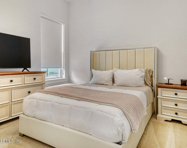 279 Bismarck Palm Road - Photo Thumbnail 15