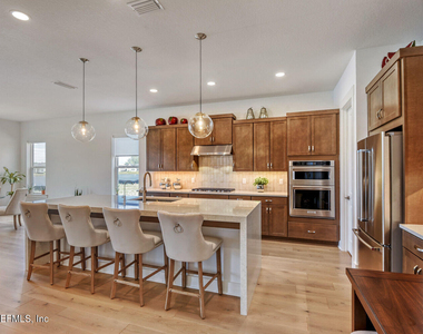 279 Bismarck Palm Road - Photo Thumbnail 4