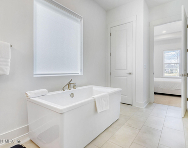 279 Bismarck Palm Road - Photo Thumbnail 11