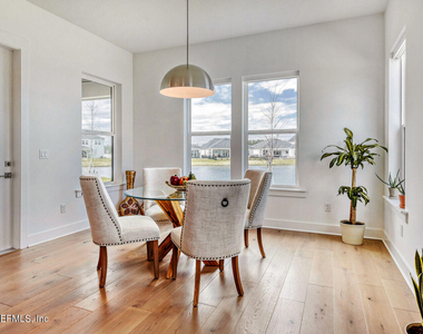 279 Bismarck Palm Road - Photo Thumbnail 6