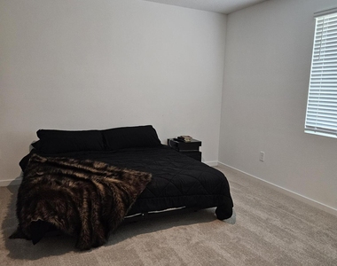 12672 Senbay Court Court - Photo Thumbnail 10