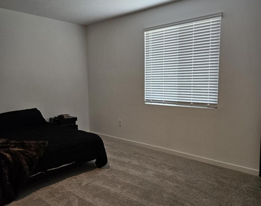 12672 Senbay Court Court - Photo Thumbnail 9