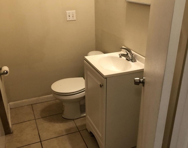 7318 Strato Road - Photo Thumbnail 9