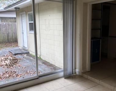 7318 Strato Road - Photo Thumbnail 7