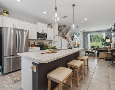 4915 Nebula Lane - Photo Thumbnail 3
