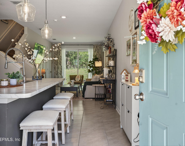 4915 Nebula Lane - Photo Thumbnail 2