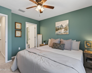 4915 Nebula Lane - Photo Thumbnail 23