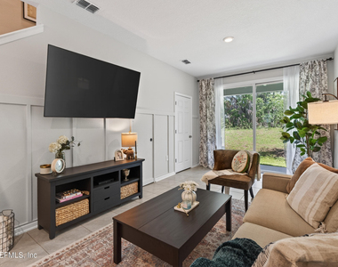 4915 Nebula Lane - Photo Thumbnail 11