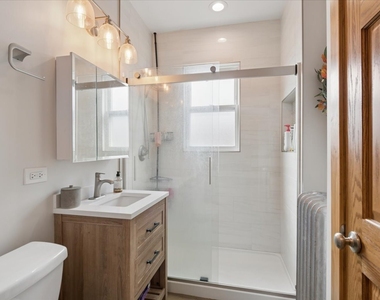 1341 Ridgeland Avenue - Photo Thumbnail 7