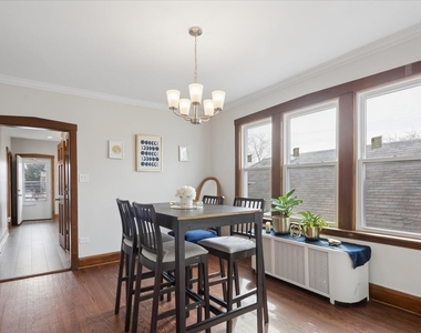 1341 Ridgeland Avenue - Photo Thumbnail 3