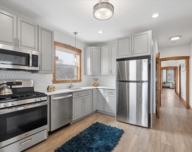 1341 Ridgeland Avenue - Photo Thumbnail 5