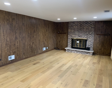 7609 Hayenga Lane - Photo Thumbnail 19