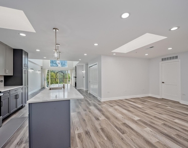 1800 Dewes Street - Photo Thumbnail 11