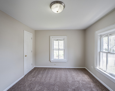 371 Cedar Street - Photo Thumbnail 14
