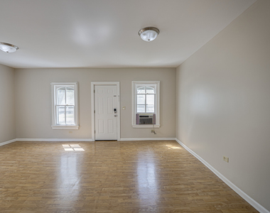 371 Cedar Street - Photo Thumbnail 6
