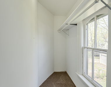 371 Cedar Street - Photo Thumbnail 16