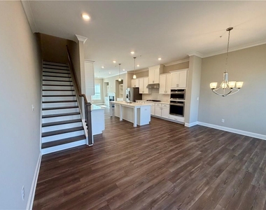 324 Overture Court Se - Photo Thumbnail 3