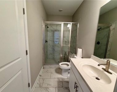 324 Overture Court Se - Photo Thumbnail 15