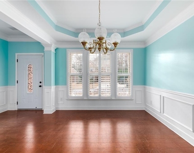 2331 Northmont Parkway - Photo Thumbnail 8