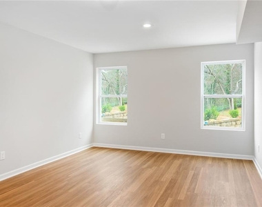 2295 Brandon Court - Photo Thumbnail 29