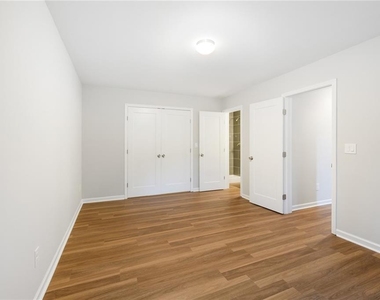 2295 Brandon Court - Photo Thumbnail 25