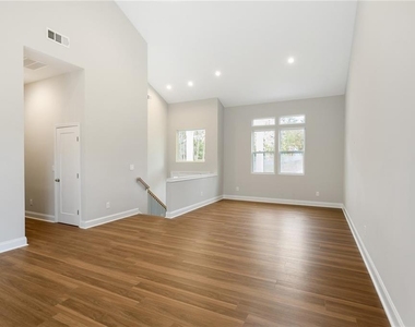 2295 Brandon Court - Photo Thumbnail 5