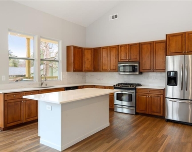 2295 Brandon Court - Photo Thumbnail 10