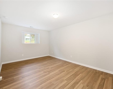 2295 Brandon Court - Photo Thumbnail 24