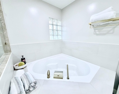 7146 Bayou Forest Drive - Photo Thumbnail 13