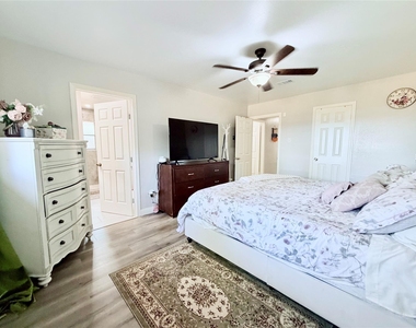 7146 Bayou Forest Drive - Photo Thumbnail 20