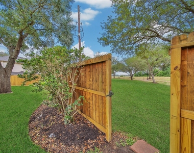 16731 Creek Trail - Photo Thumbnail 44