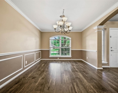 16731 Creek Trail - Photo Thumbnail 6