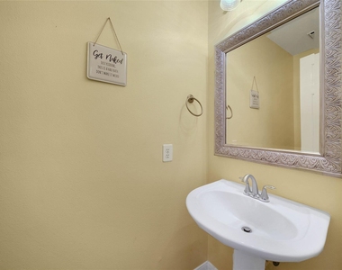 16731 Creek Trail - Photo Thumbnail 17