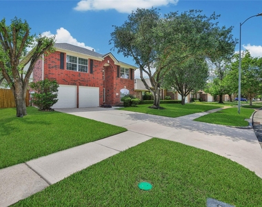 16731 Creek Trail - Photo Thumbnail 5