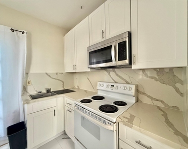 1427 Church Street - Photo Thumbnail 7