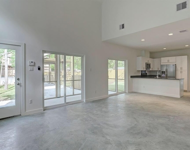 6712 Cohn Street - Photo Thumbnail 6
