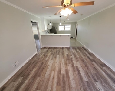 4511 Avenue R 1/2 - Photo Thumbnail 15